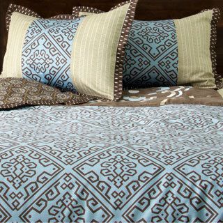 Cocalo Corlu 3 piece Full size Bedding Set (Blue, brown, whiteMaterials 100 percent cottonFill material 100 percent polyesterHypoallergenic NoCare instructions Machine washableFull DimensionsComforter 86 inches wide x 86 inches longShams 20 inches w