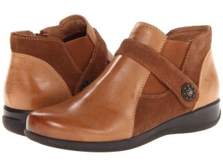 SoftWalk Tacoma Womens Shoes (Tan)
