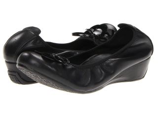 Blondo Erelle Womens Slip on Shoes (Black)