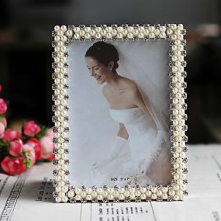 Modern Style Pearls Picture Frame