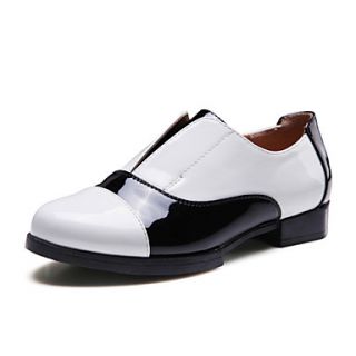 XNG 2014 Classical Stitching Color Round Head Flats Shoes (White)