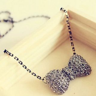 Womens Vintage Diamond Bow Choker