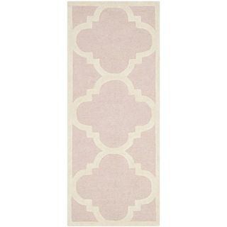 Safavieh Handmade Moroccan Cambridge Light Pink/ Ivory Wool Rug (26 X 8)