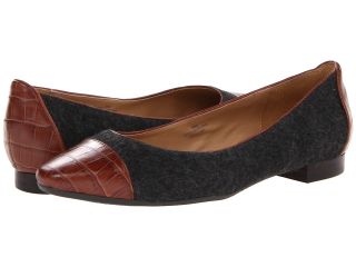 Isaac Mizrahi New York Max Womens 1 2 inch heel Shoes (Black)