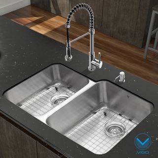 Vigo 32 inch Undermount Stainless Steel Kitchen Sink And Chrome Faucet Set
