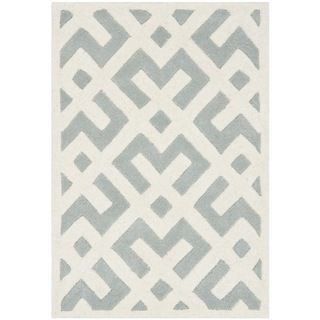 Safavieh Handmade Geometric pattern Moroccan Chatham Gray/ Ivory Wool Rug (23 X 5)