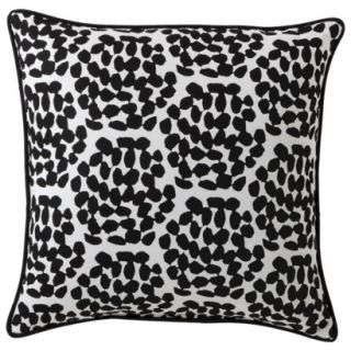 Room Essentials Dots Toss Pillow   Black (18x18)